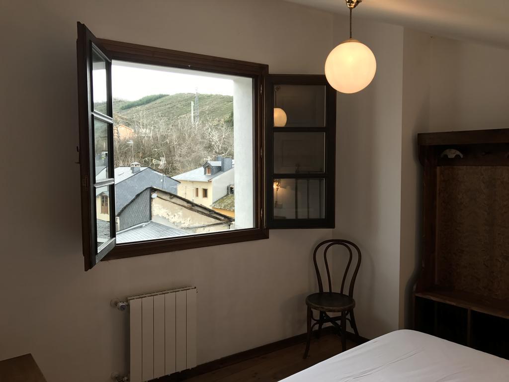 Maison d'hôtes La Casa Del Reloj à Molinaseca Extérieur photo